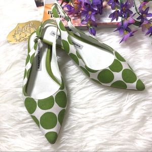Green polka dot sling-back flats, pointed toe